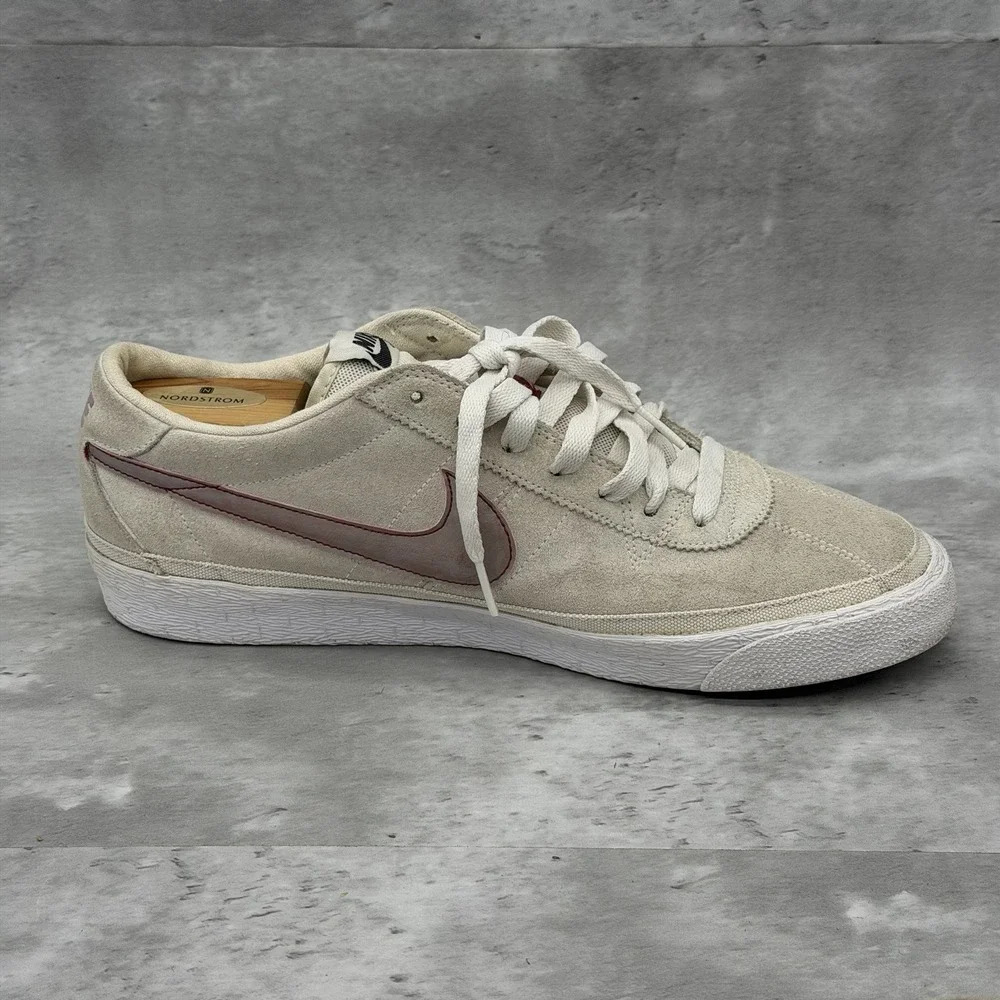 Mens Size 10.5 Swan Nike SB Zoom Bruin SB 366665 101 Skateboarding Shoe